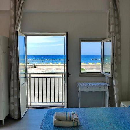 Blue Room Термоли Екстериор снимка